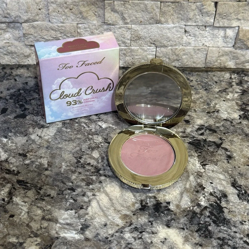 Too Faced- Cloud Crush Blurring‎ Blush- VELVET CRUSH- 0.17oz- Brand New in Box